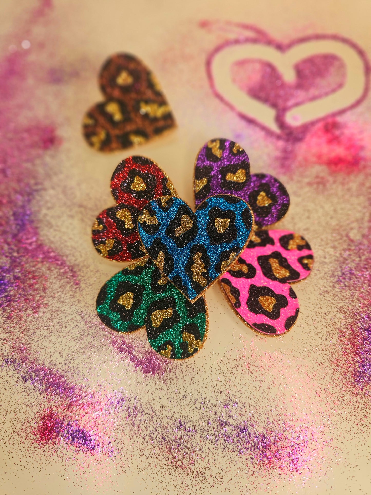 Pin's "Léo"