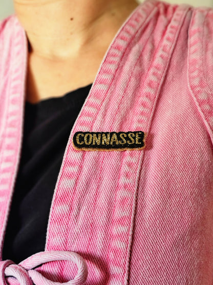 Pin's "Connasse"