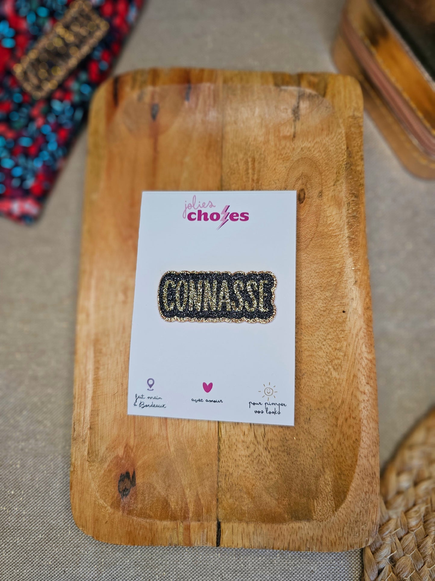 Pin's "Connasse"