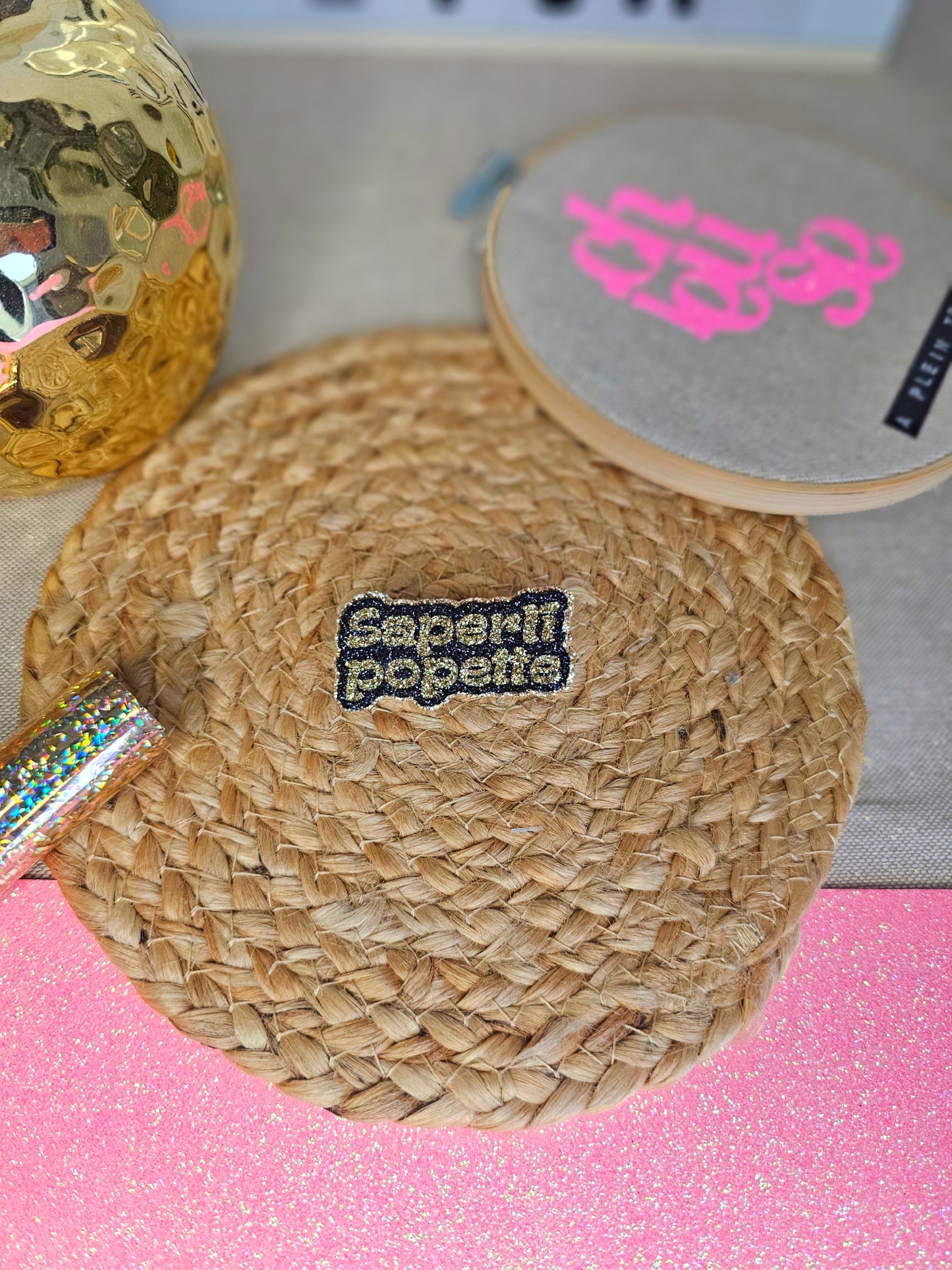 Pins "Saperlipopette"